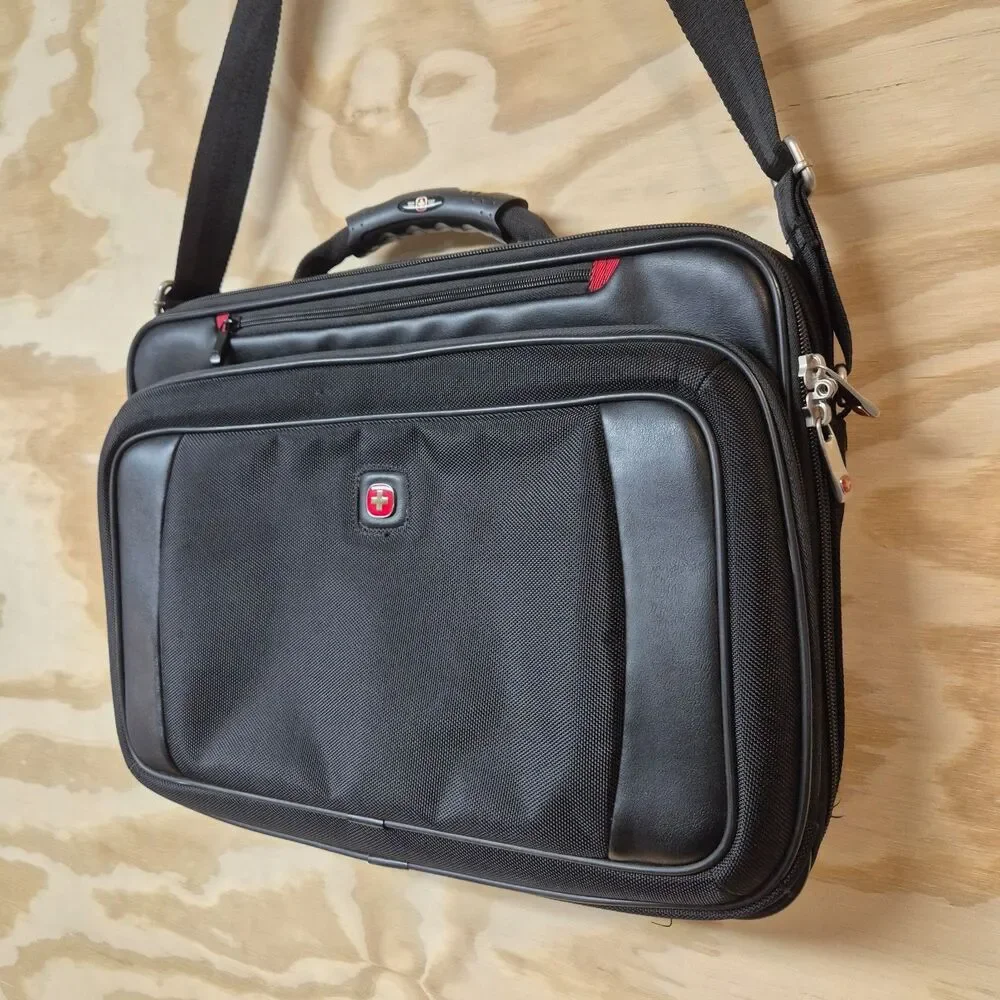 Swiss Gear Wenger Laptop Briefcase Black Shoulder Messenger Business Bag